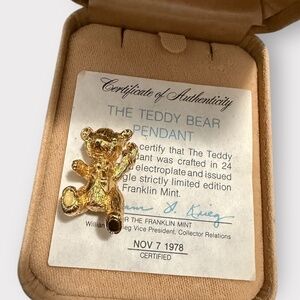 1978 Franklin Mint 75th Anniversary Teddy Bear Pendant Charm 24K Gold Plated